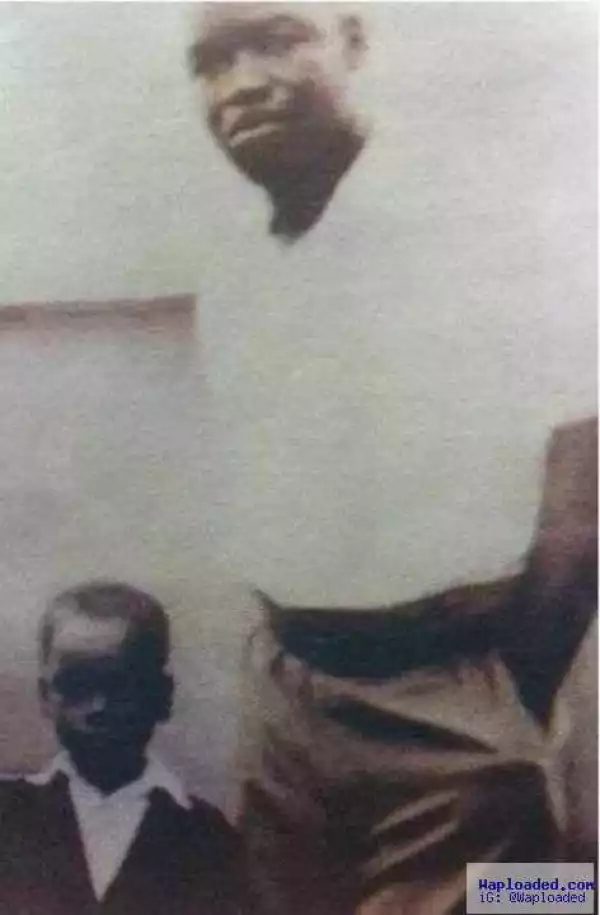 Picture Of Ojukwu As A Boy With His Father In 1937